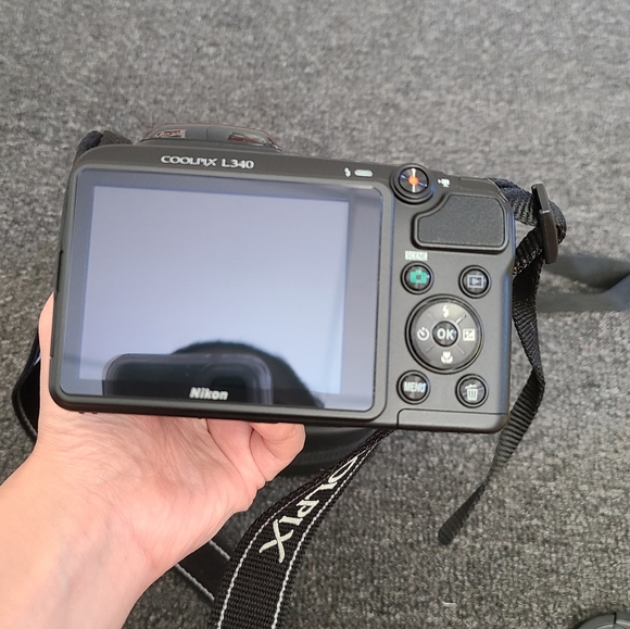 Nikon Coolpix L340 - Picture 2 of 6